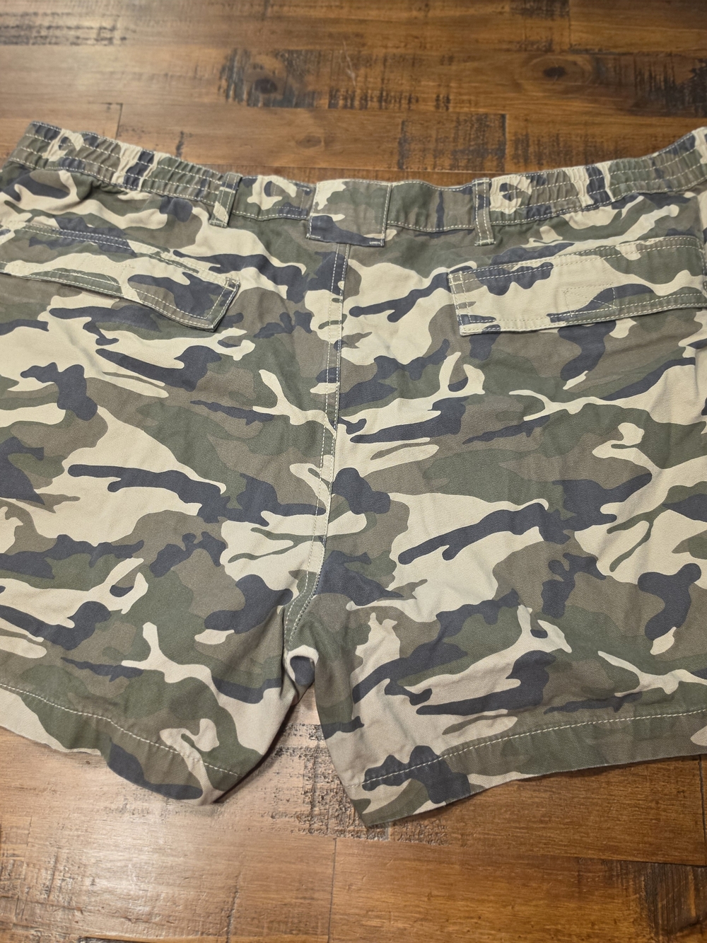 RedHead Camo Cargo Shorts in Green and Tan